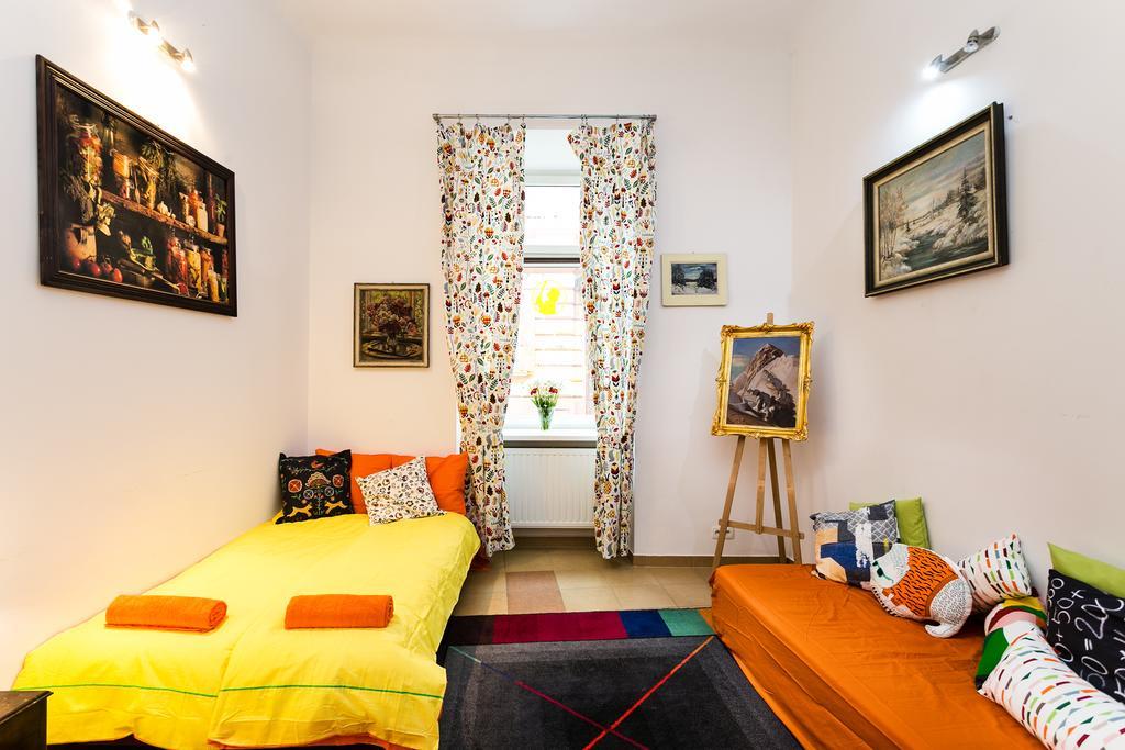 Apartament Live Like Locals: Market Square X Jewish District