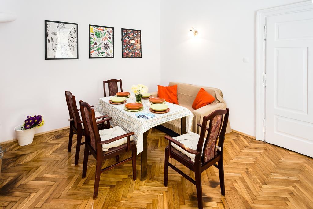 Live Like Locals: Market Square X Jewish District Apartament Kraków